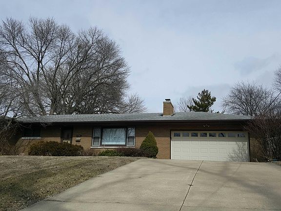 2nd image of 2201 Belmont Dr