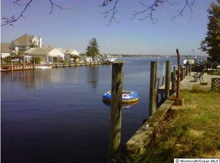 10 Queen Ann Rd, Brick, NJ 08723