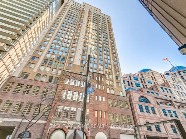 25 Grenville St #Penthouse 2, Toronto, ON M4Y 2X5