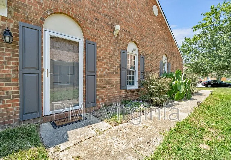 4809 Deming Ct — Photo 8