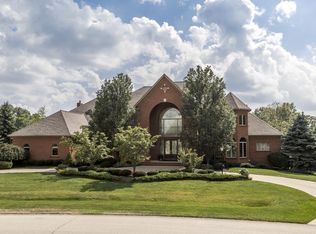 10236 Windsor Way, Powell, OH 43065