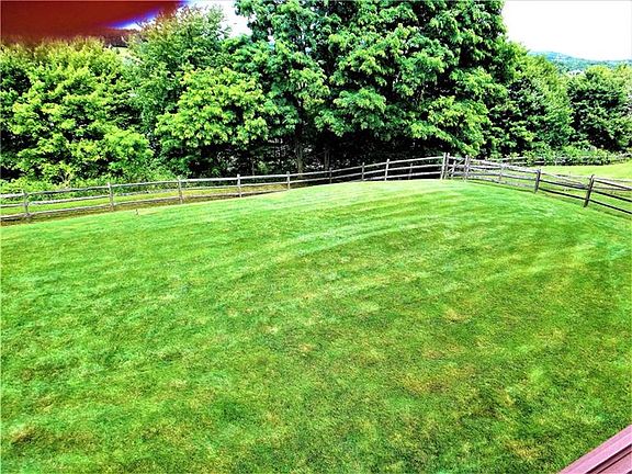 5th image of 204 Farmview Ct
