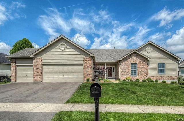 1st image of 16824 Sunset Circle Dr
