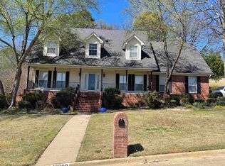 13200 Ridgehaven Rd, Little Rock, AR 72211