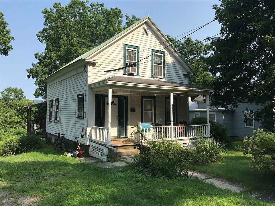 1st image of 48 Railroad St