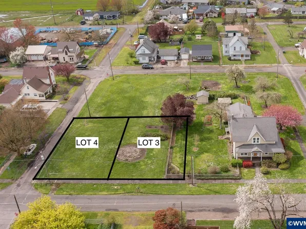 817 W 3rd St, Halsey, OR 97348