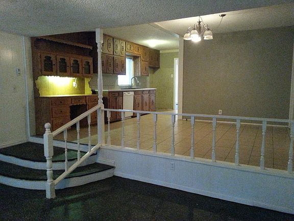 3rd image of 2508 Norwood Dr