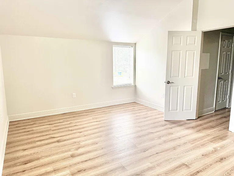 7980 Lasalle Ave — Photo 5