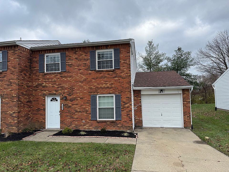 1st image of 3881 Carriage Hill Dr