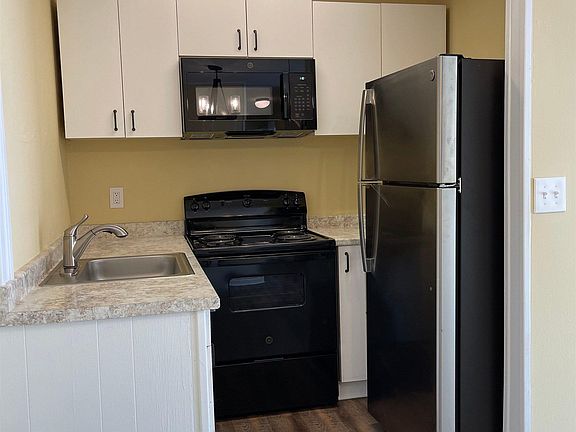 4th image of 2241 W Pensacola St APT 25