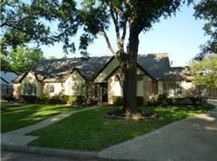 2755 Durban Dr, Houston, TX 77043