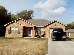 217 Main St, Lone Grove, OK 73443