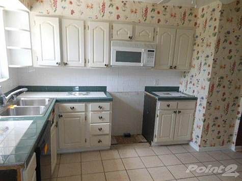 4th image of 7031 Backus Dr