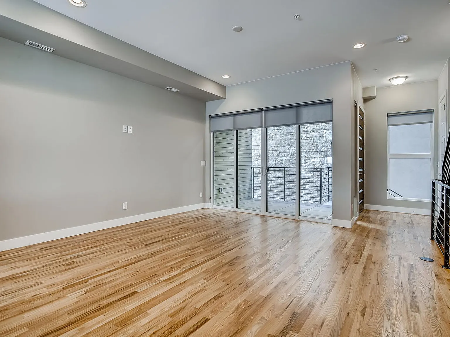 Fairfax Row Townhomes — Photo 4