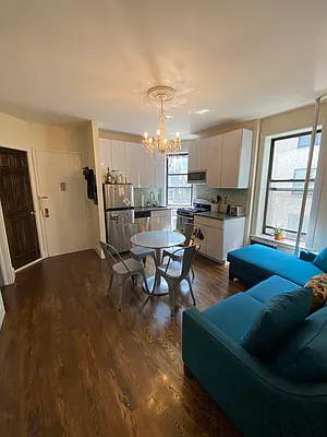 Rented by Oxford Property Group | media 90