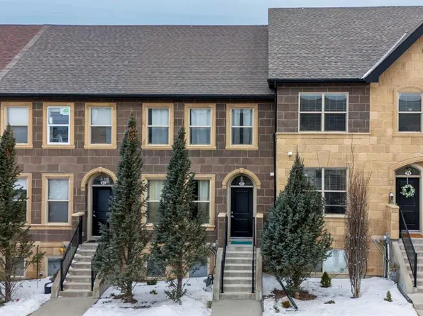 37 N Sage Meadows Ter NW, Calgary, AB T3P 0E9