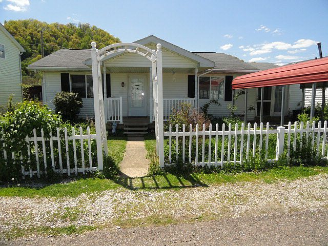 1st image of 126 Holly Ave