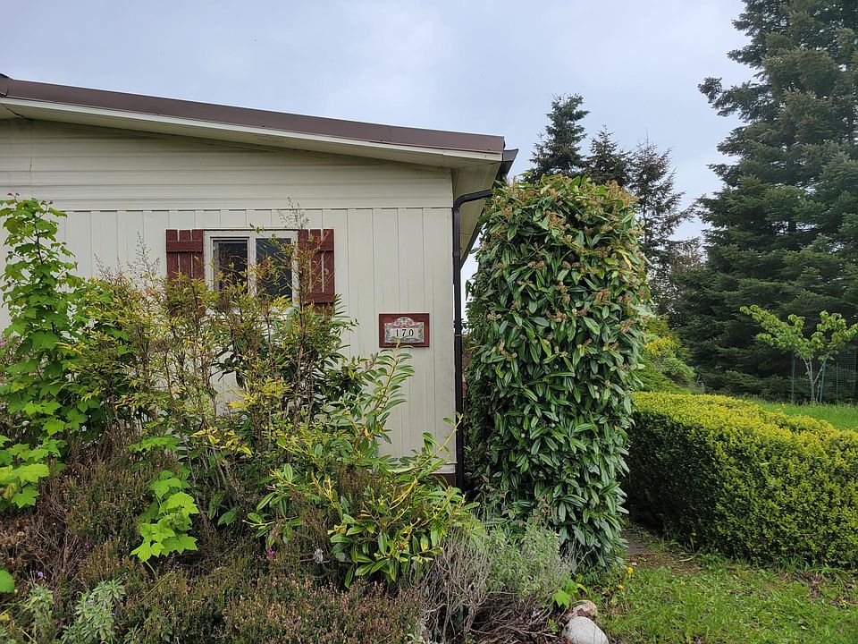 1st image of 170 Hemlock Dr