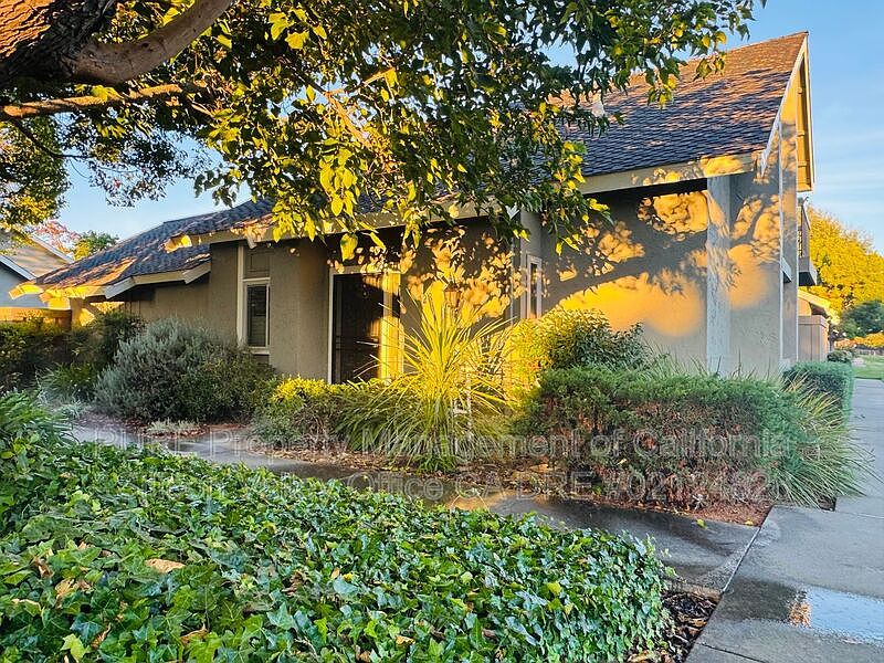 1st image of 128 Milmar Way