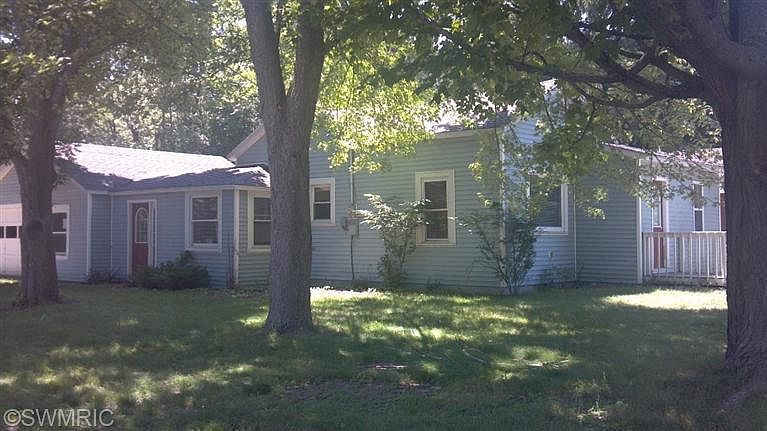 2nd image of 4919 Wilcox St