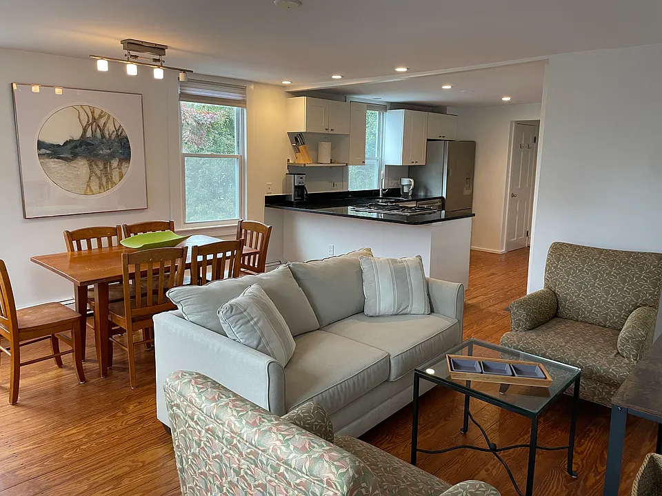 40 Prospect Hill St #3