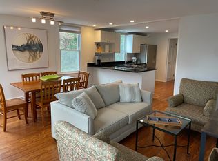 40 Prospect Hill St #3, Newport, RI 02840