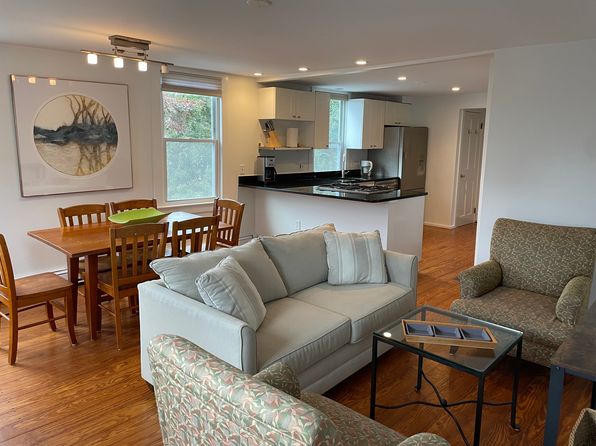 40 Prospect Hill St #3