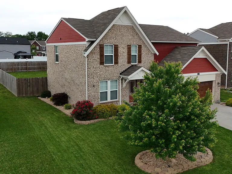 11104 Remembrance Ln — Photo 3