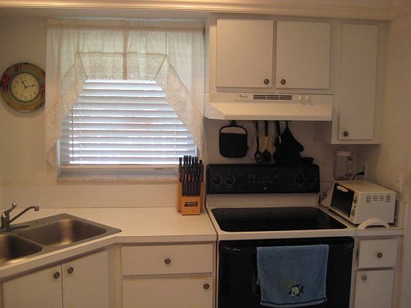 2nd image of 18081 SE Country Club Dr APT 17-166