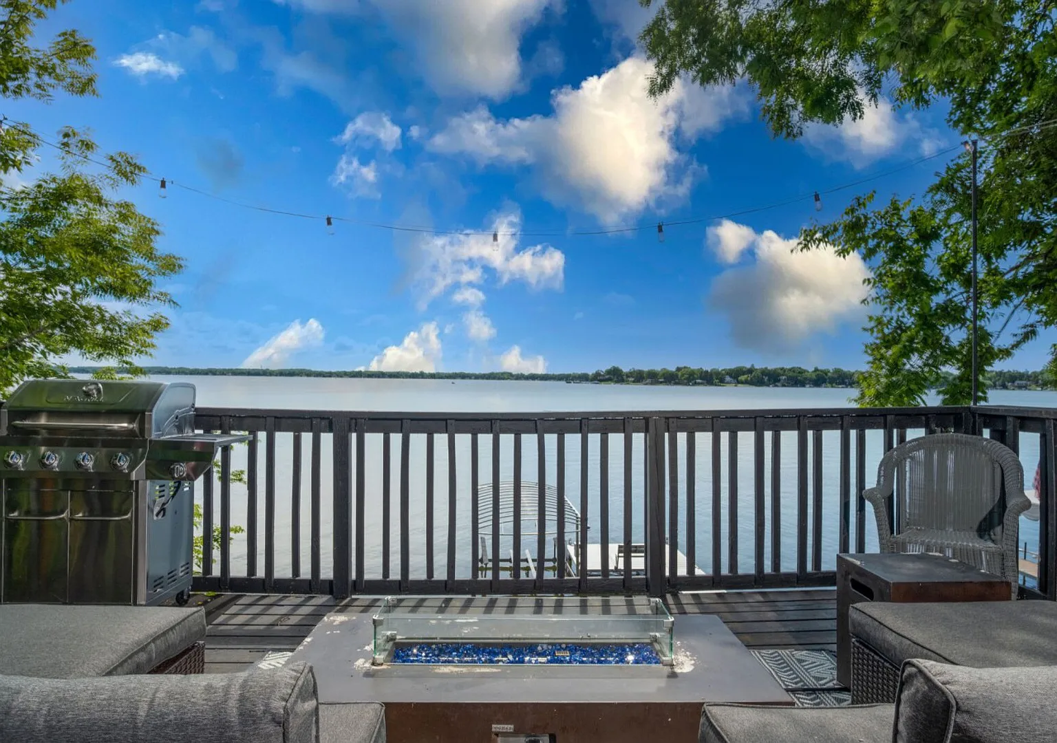 The Prohibition Lakehouse on Mineola Bay - 3/2 Mineola Bay Lake — Photo 1