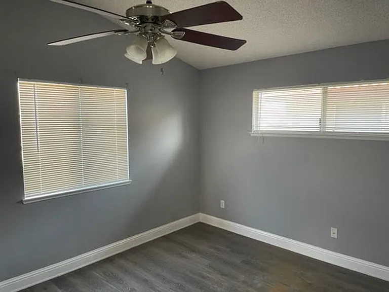 4604 Gardenwood Ln — Photo 7