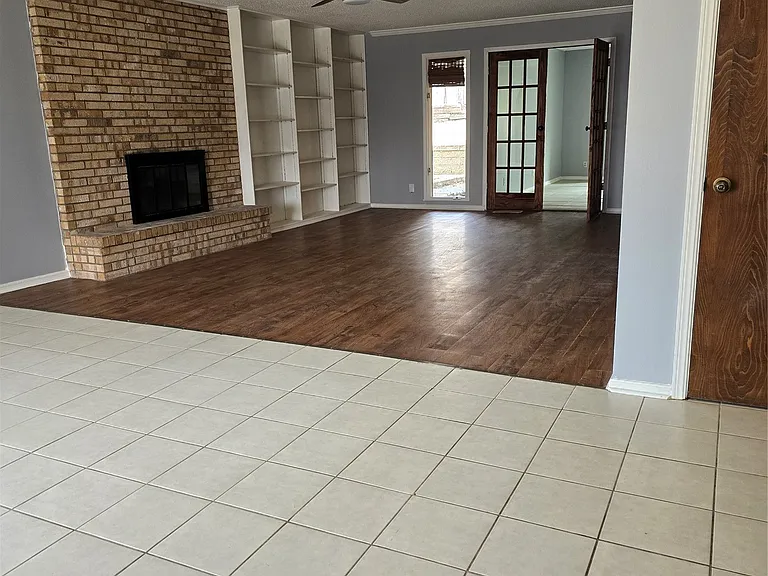 7805 S College Ave — Photo 3