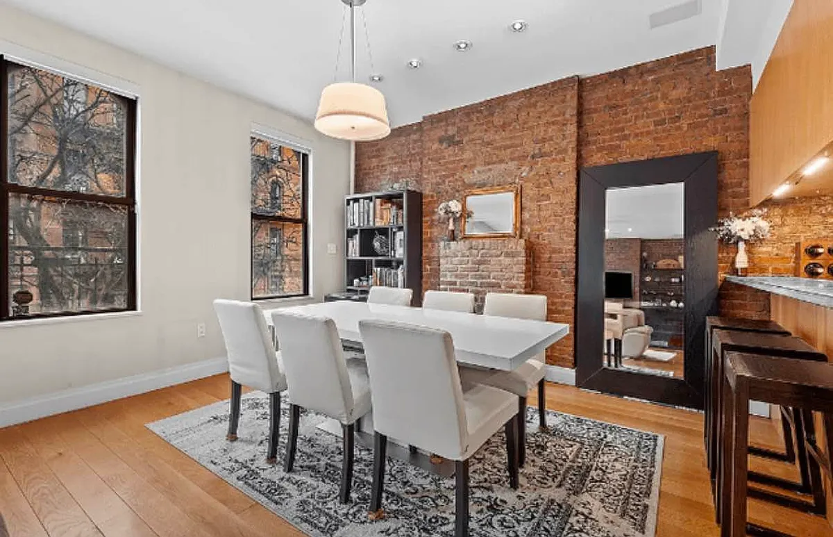 Building Photo - 305 E 91st St #3AB
