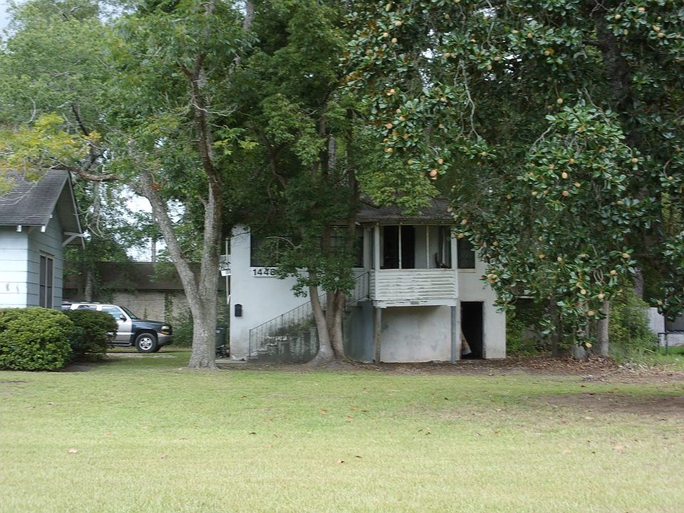 2nd image of 1448-1450 Isabella St