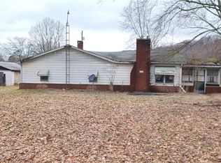 46578 Hatcher Rd, New Waterford, OH 44445