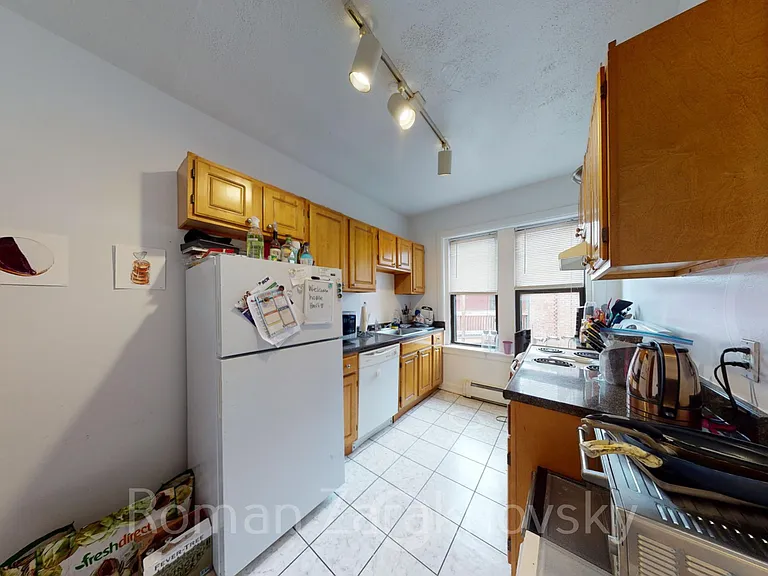1950 Beacon St #8 — Photo 12