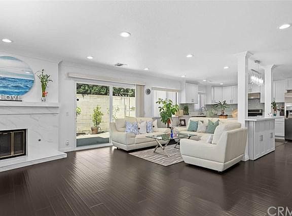 3rd image of 6231 Sultana Ave #B