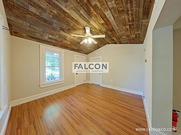 2nd image of 3006 W Pikes Peak Ave
