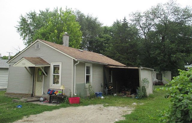 2nd image of 122 Adella Ave