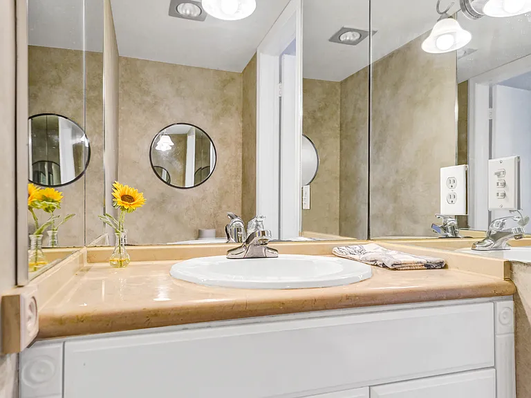 6289 Bay Club Dr #3 — Photo 25