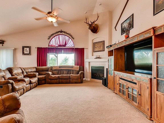 5th image of 8275 Cumberland Ct