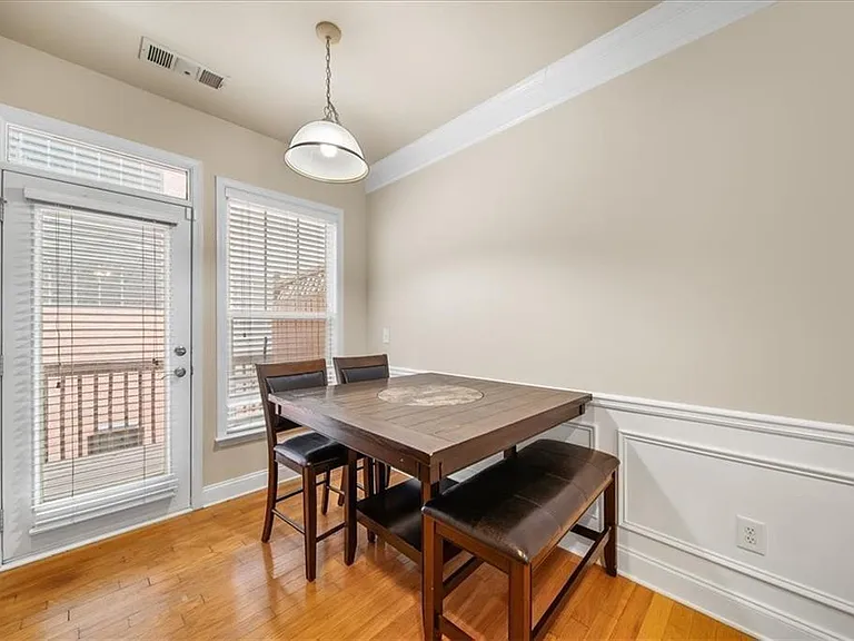 205 16th St NW #18 — Photo 24