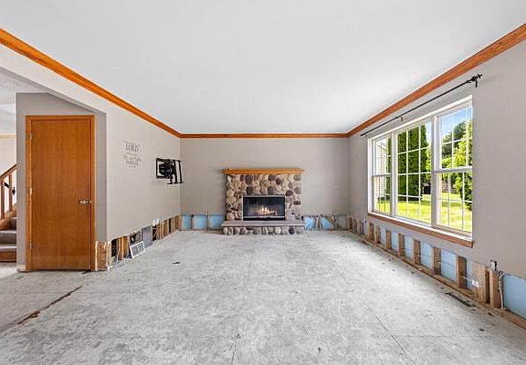 4th image of 1678 Hunter ROAD