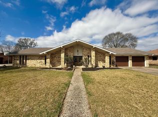 3160 Galewood Ln, Port Neches, TX 77651