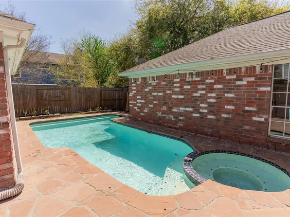 4007 Spring Forest Dr, Pearland, TX 77584