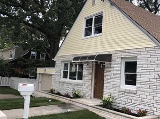 250 Frederick Ave, Floral Park, NY 11001