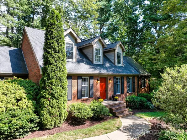 2 White Rock Ct, Arden, NC 28704