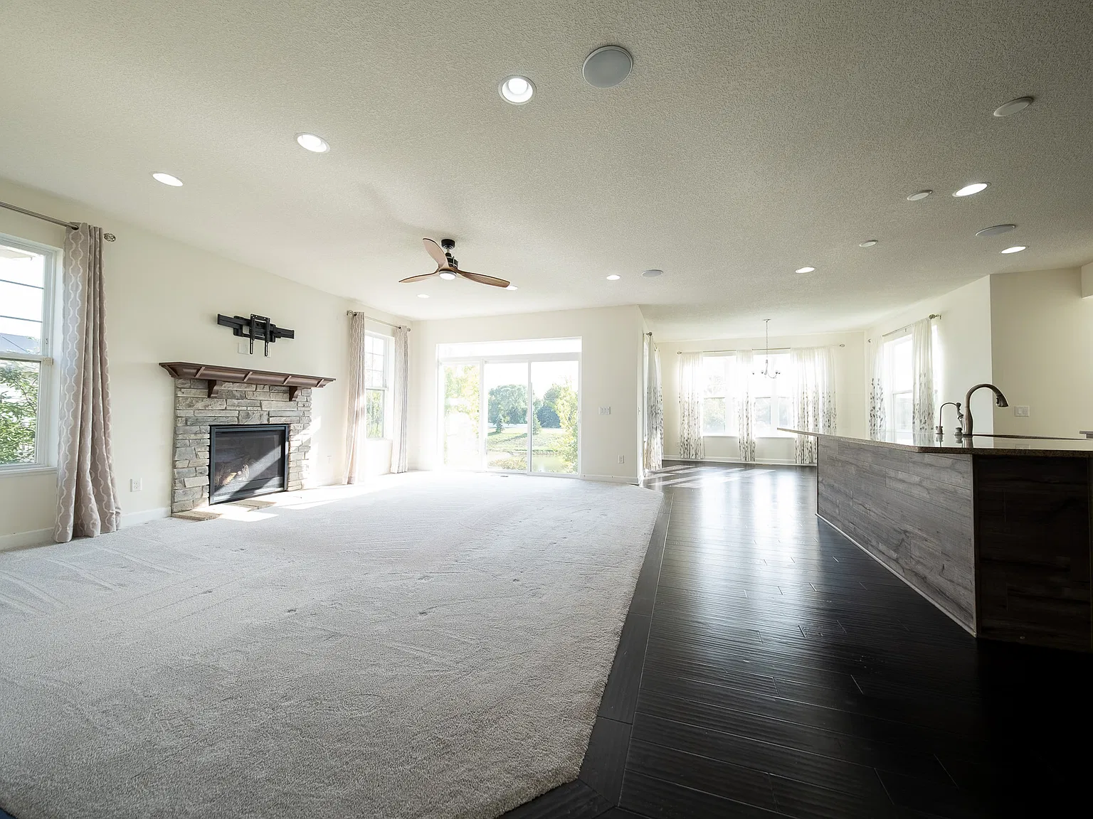 158th Street West, Apple Valley (5908) JP KK1 - 1 — Photo 2