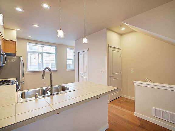 5th image of 2181 NW Moraine Pl