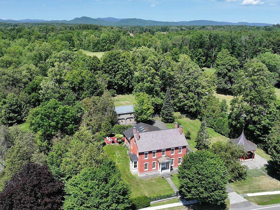 1st image of 2775 Essex Rd